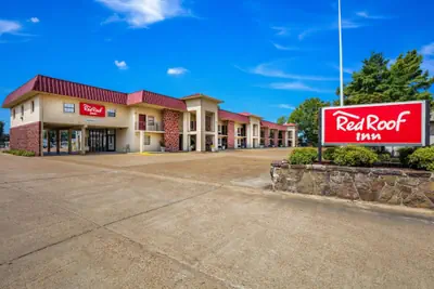 Photo 2 - Days Inn by Wyndham Forrest City I 40