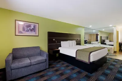 Photo 5 - SureStay Hotel by Best Western Manning