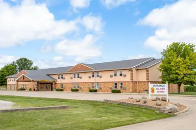 Photo 4 - Super 8 by Wyndham Mattoon