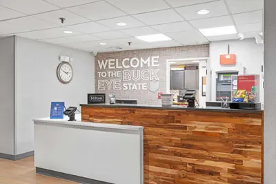 Photo 2 - Hampton Inn Cleveland-Westlake