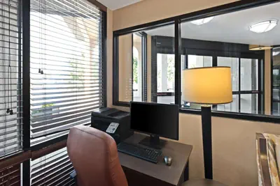 Photo 4 - Best Western Executive Inn