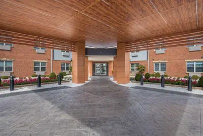 Photo 2 - Wyndham Garden Galena Hotel & Day Spa