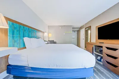 Photo 3 - Hampton Inn St. Louis - Westport