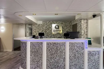 Photo 5 - Quality Inn Aurora - Naperville Area