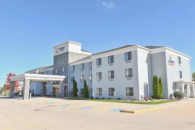 Photo 2 - Comfort Suites Bloomington I-55 and I-74