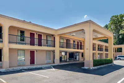 Photo 2 - Econo Lodge Union City - Atlanta South