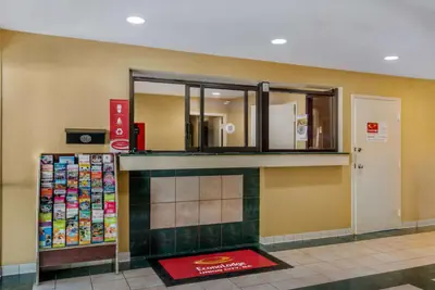 Photo 4 - Econo Lodge Union City - Atlanta South