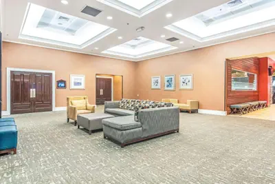 Photo 2 - DoubleTree by Hilton Columbus