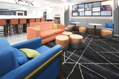Photo 3 - Hampton Inn Bryant