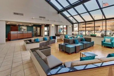 Photo 3 - Pear Tree Inn St. Louis Airport