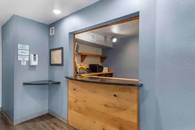 Photo 4 - Extended Stay America Select Suites - Birmingham - Bessemer