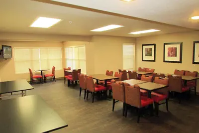 Photo 3 - Extended Stay America Suites - Atlanta - Alpharetta - Northpoint - West