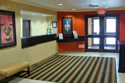 Photo 3 - Extended Stay America Suites - Elizabeth - Newark Airport