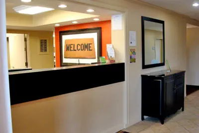 Photo 2 - Extended Stay America Suites - Meadowlands - East Rutherford