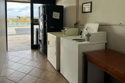 Photo 4 - Quality Inn Calhoun North I-75