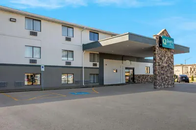 Photo 4 - Quality Inn Hall of Fame