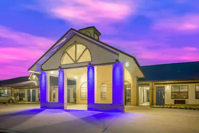 Photo 3 - Days Inn by Wyndham Lonoke
