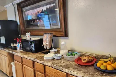 Photo 5 - Adventure Inn - Glenwood Springs