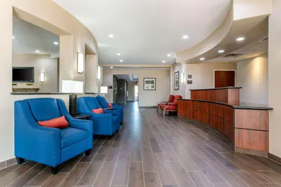Photo 4 - Comfort Inn & Suites Van Buren - Fort Smith
