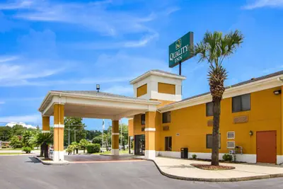 Photo 4 - Quality Inn near University of Mobile