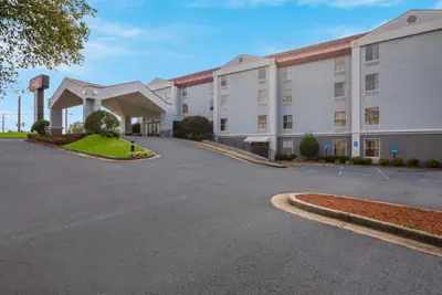 Photo 3 - Red Roof Inn & Suites Newnan