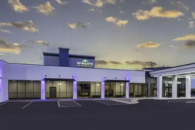 Photo 2 - Wingate by Wyndham Wichita Airport