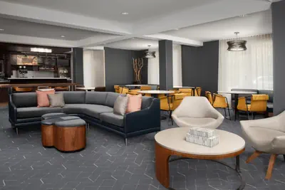 Photo 4 - Courtyard by Marriott Dothan