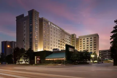 Photo 2 - DoubleTree by Hilton Chicago O'Hare Airport-Rosemont