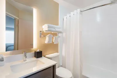 Photo 2 - Best Western Glenview - Chicagoland Inn and Suites