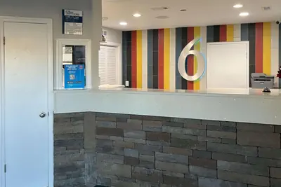 Photo 2 - Motel 6 Greenville, NC ECU Medical Center