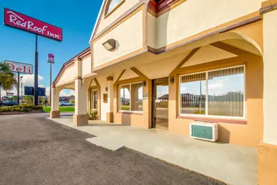 Photo 4 - Red Roof Inn Santee