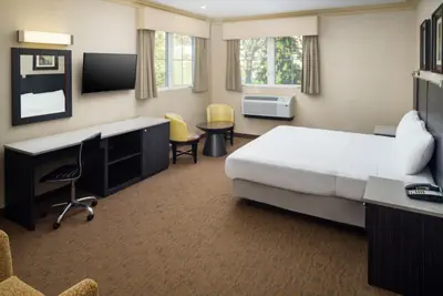 Photo 5 - Skyview Motel