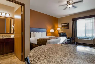 Photo 5 - Best Western North Edge Inn