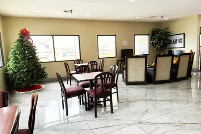 Photo 4 - OYO Hotel Rome West GA