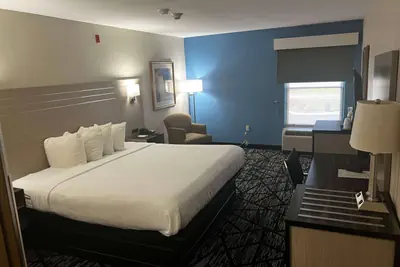Photo 5 - Baymont By Wyndham Monroe Ohio