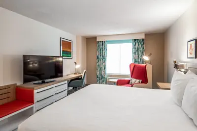 Photo 3 - Hilton Garden Inn Denver Airport