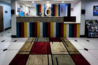 Photo 3 - Motel 6-Pine Bluff, AR