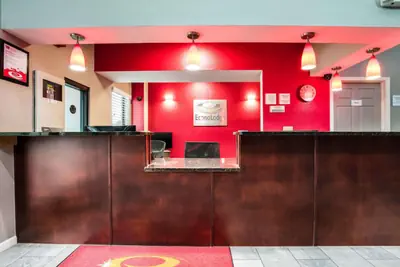 Photo 4 - Econo Lodge Forrest City I-40