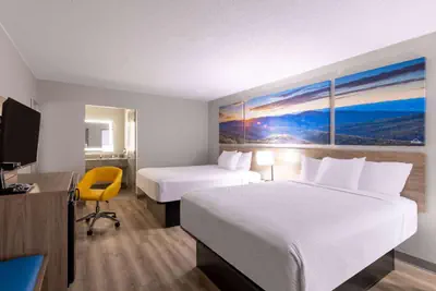 Photo 2 - Days Inn by Wyndham Mooresville Lake Norman
