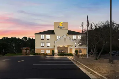 Photo 4 - Comfort Inn Fayetteville I-95