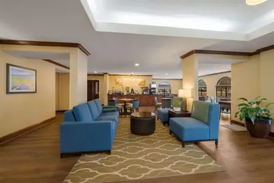 Photo 5 - Comfort Inn Fayetteville I-95