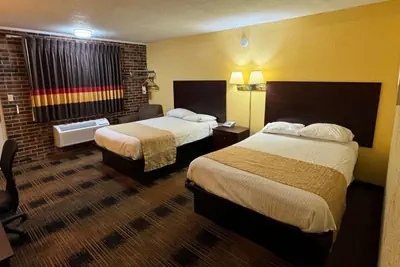 Photo 4 - Travelodge by Wyndham Airport Platte City