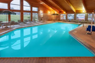 Photo 5 - AmericInn by Wyndham Peoria