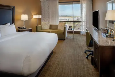 Photo 2 - Hilton St. Louis Airport