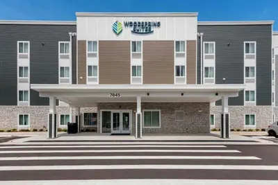Photo 3 - WoodSpring Suites Downers Grove - Chicago