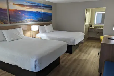 Photo 5 - Days Inn by Wyndham Mooresville Lake Norman
