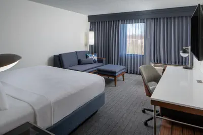 Photo 5 - Courtyard by Marriott Decatur