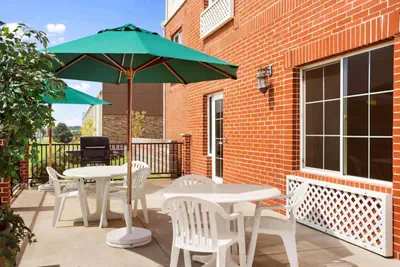 Photo 2 - Country Inn & Suites by Radisson, Conway, AR