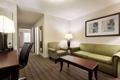 Photo 4 - Country Inn & Suites by Radisson, Kingsland, GA