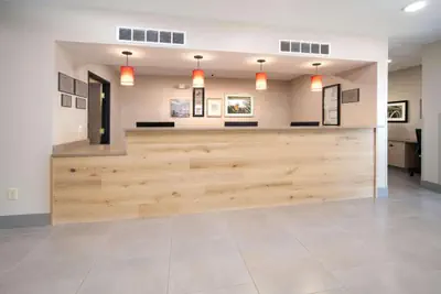 Photo 4 - Country Inn & Suites by Radisson, Stone Mountain, GA